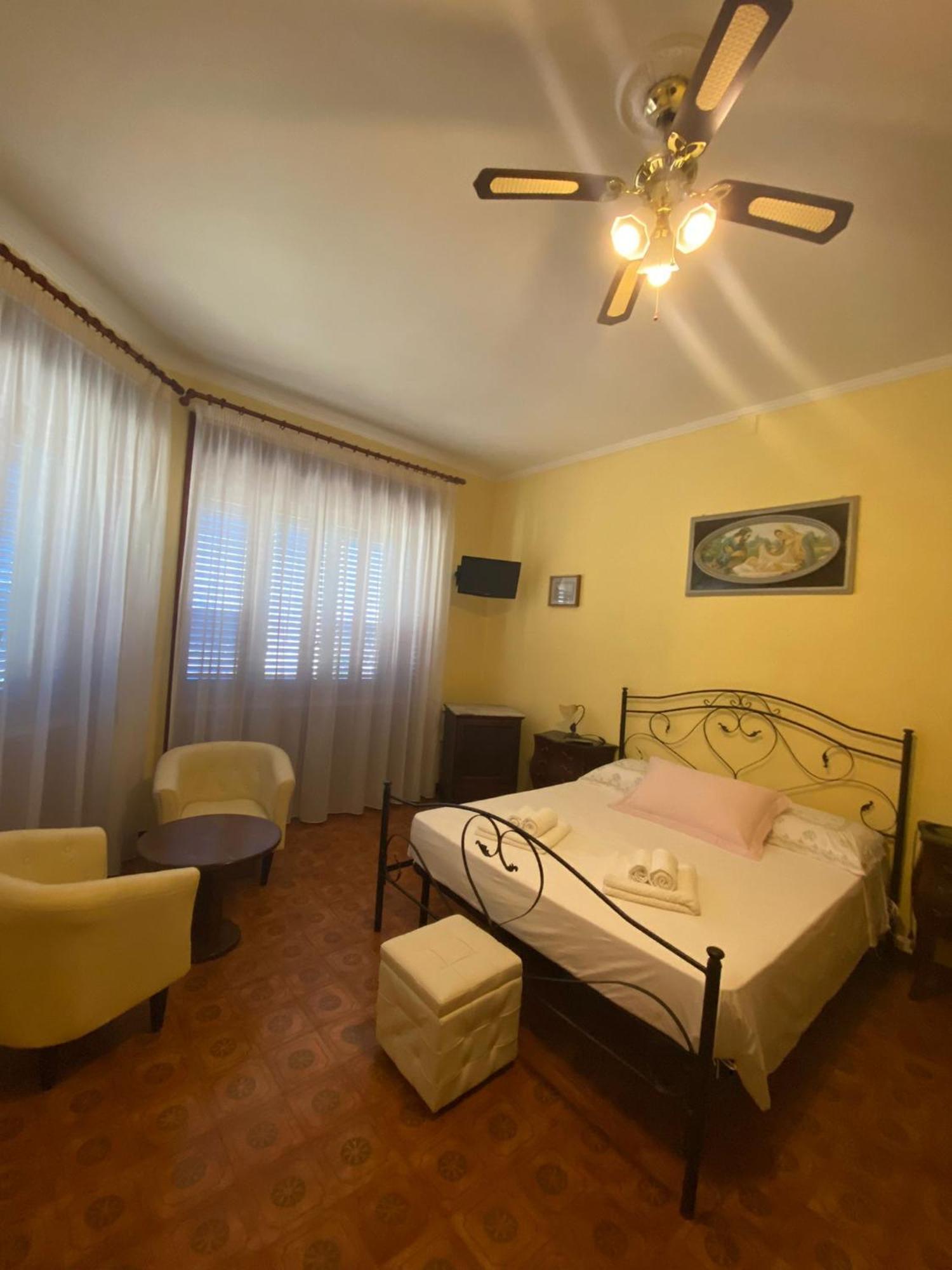 Belvedere4Colonne B&B Rooms & Suites Santa Maria al Bagno Exterior foto