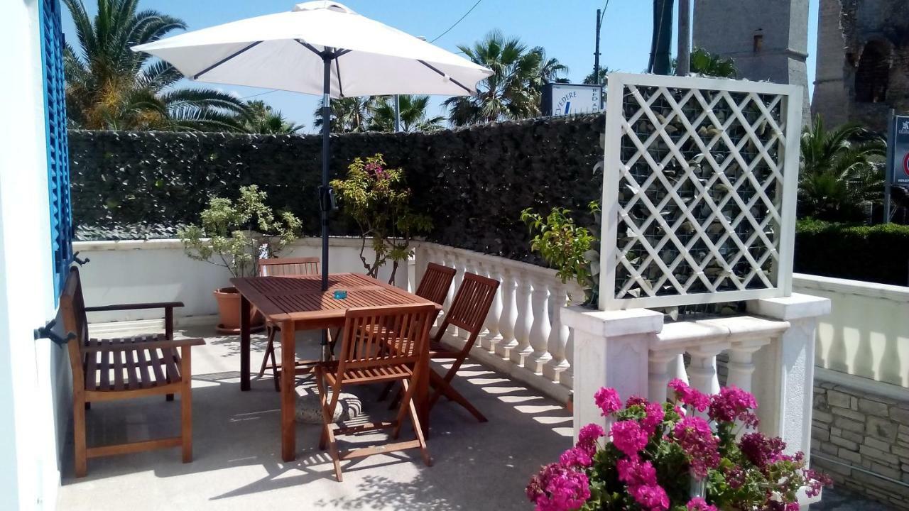 Belvedere4Colonne B&B Rooms & Suites Santa Maria al Bagno Exterior foto